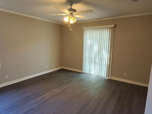 5th image of 2720 Almeda Dr
