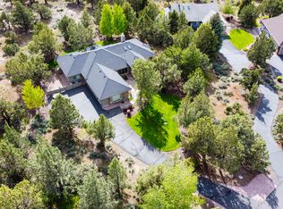 2435 Linnet Ln, Redmond, OR 97756