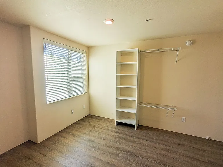 Vision 5 Apartments — Photo 13