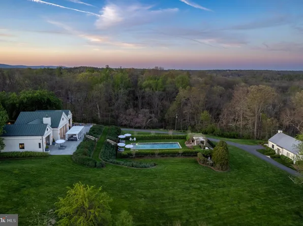 1388 Crenshaw Rd, Upperville, VA 20184