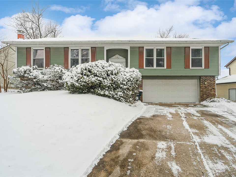 1st image of 6917 Larkwood Dr NE