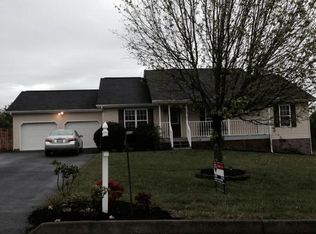 107 Royal Oaks Dr, Jonesborough, TN 37659