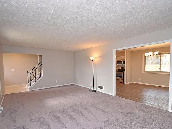 5th image of 10617 Bradbury Dr