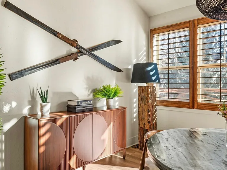 536 Evans Ct — Photo 12
