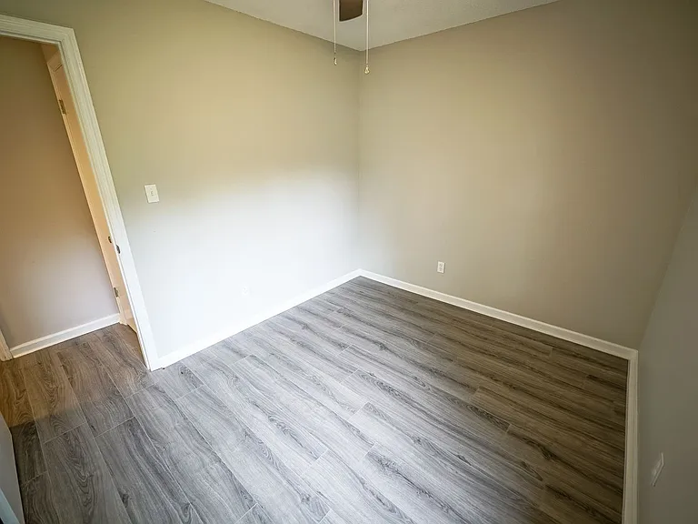 8407 Lenova Ln — Photo 27
