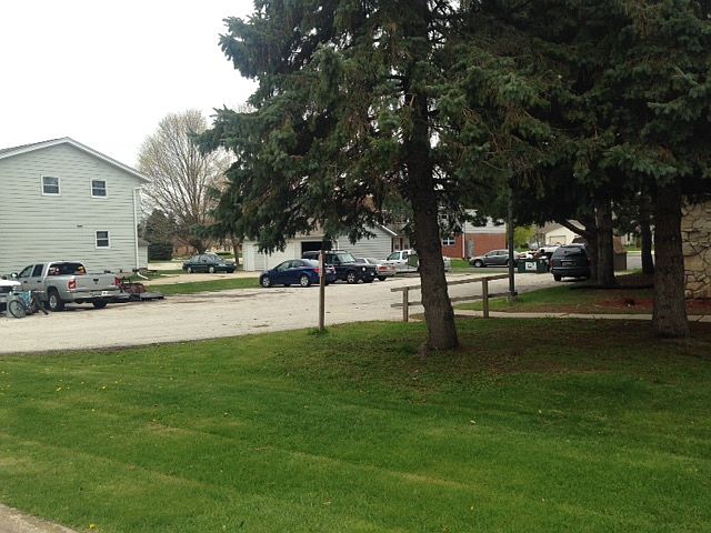 2nd image of 910 Davenport Rd