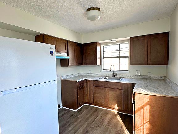 5th image of 2684 Rue Palafox #C