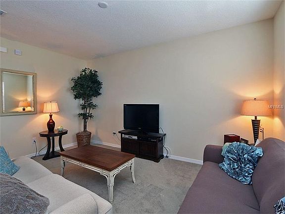 3rd image of 15465 Avenue Of The Arbors