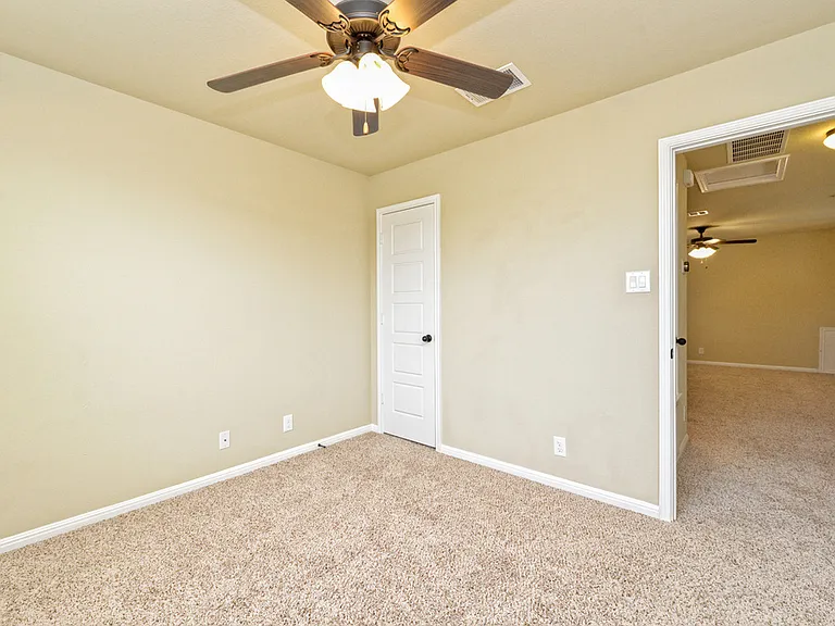 9205 Sweetgum Dr — Photo 25