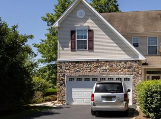 47 Haddon Ct, Pennington, NJ 08534