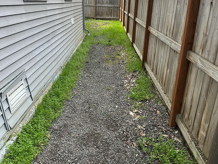 23 Rose Ave — Photo 6