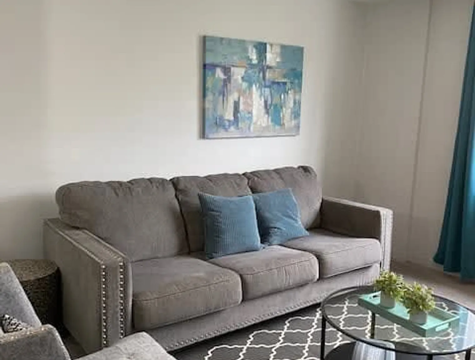1 bed, 1.0 bath, 699 sqft, $1,560 — Photo 1