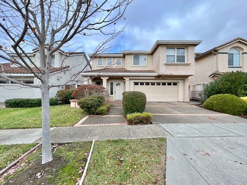 1st image of 13 Peninsula Ct
