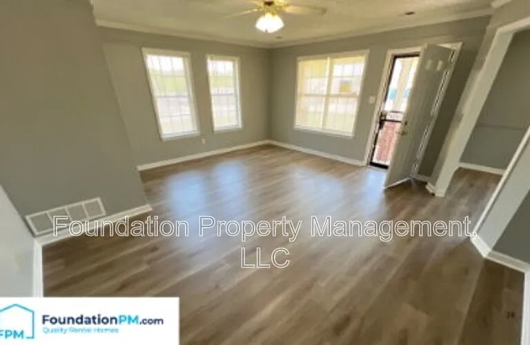 2485 Wellons Ave — Photo 8