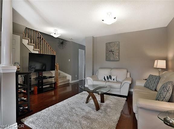 3rd image of 4008 Berton Ave