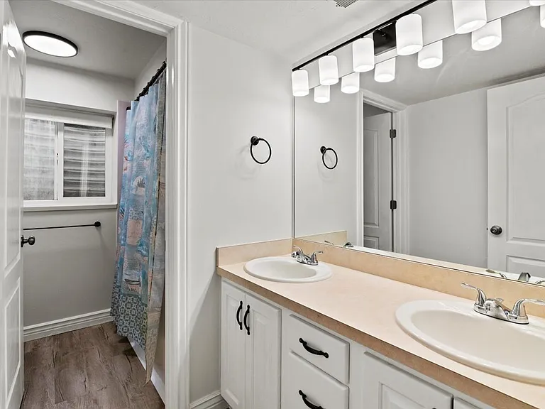 1676 S Mountain View Cir — Photo 17