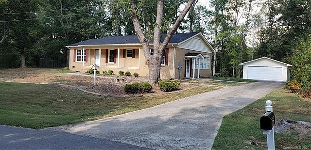 1st image of 180 Glenn Dr