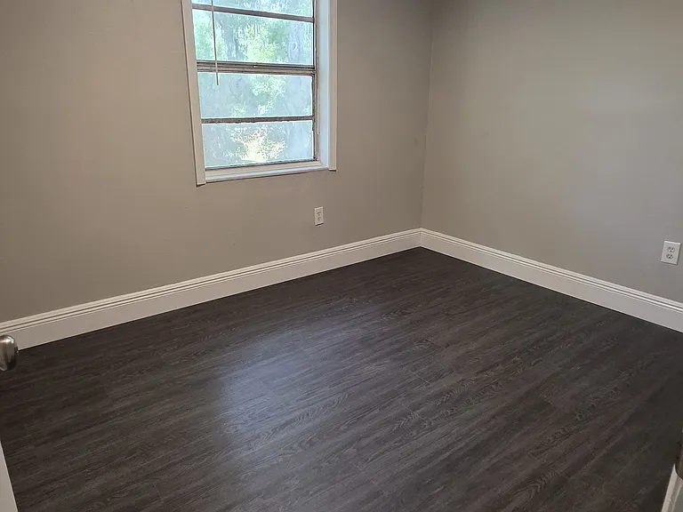 101 S Forest St #6 — Photo 19