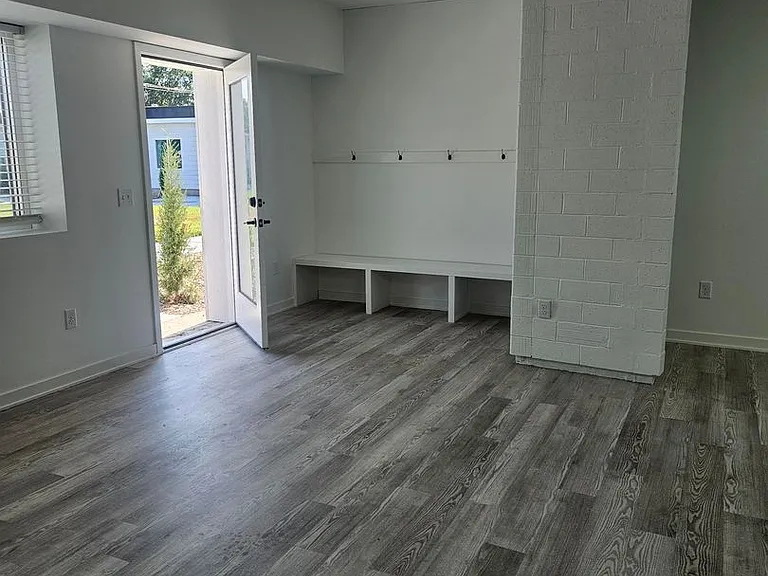 Stoddard Place Apartments — Photo 21