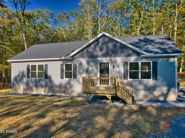 108 Knob Cone Dr, Milford, PA 18337