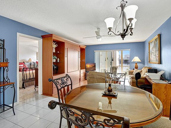 5th image of 2200 Diana Drive #309