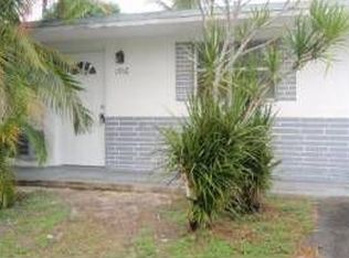 1912 SW 69th Ter, North Lauderdale, FL 33068