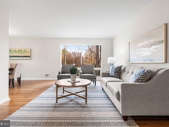 5th image of 8616 Canterbury Dr