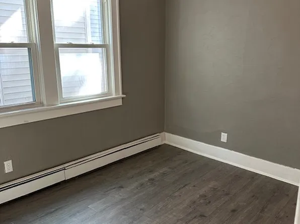 670 Strong Ave APT A, Elkhart, IN 46514