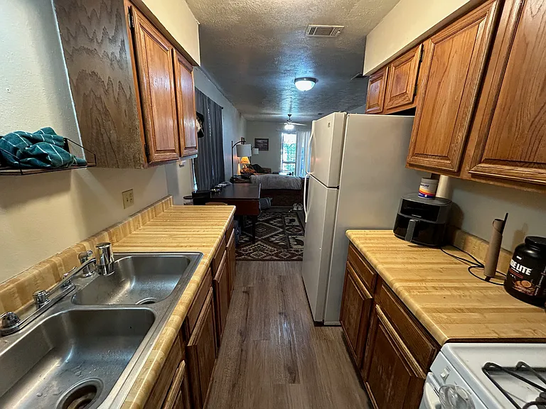 1504 Pine Ridge Dr #A — Photo 6