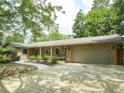 6207 Hillside Rd, Independence, OH, 44131