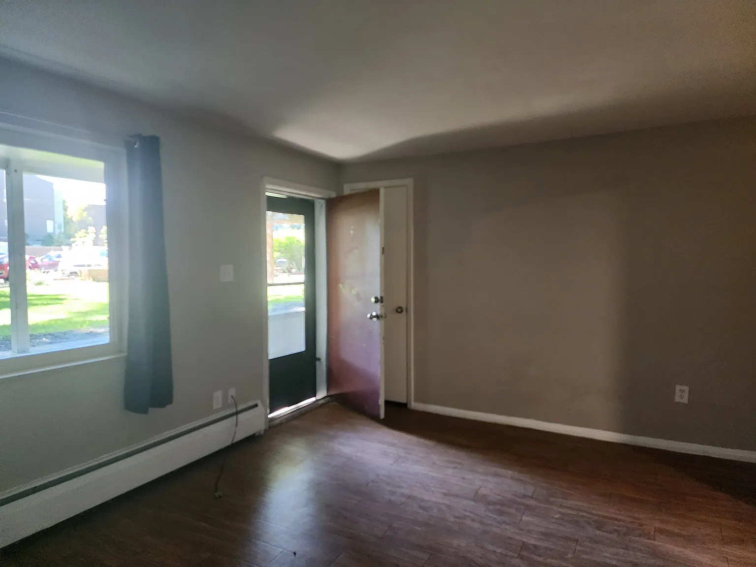 2 bed, 850 sqft, $1,550 — Photo 3