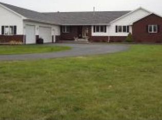 3828 Fairview Rd, Neenah, WI 54956