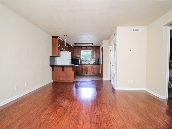 2nd image of 1304 McKie Dr APT 111