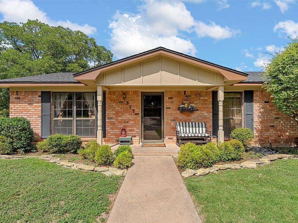1st image of 517 Topeka Dr