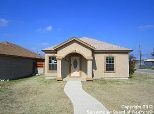 818 E Gutierrez St, Del Rio, TX 78840