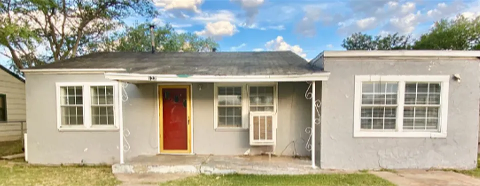 122 Avenue V