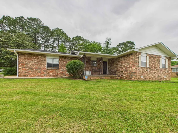 501 Willow Ln, Mountain Home, AR 72653