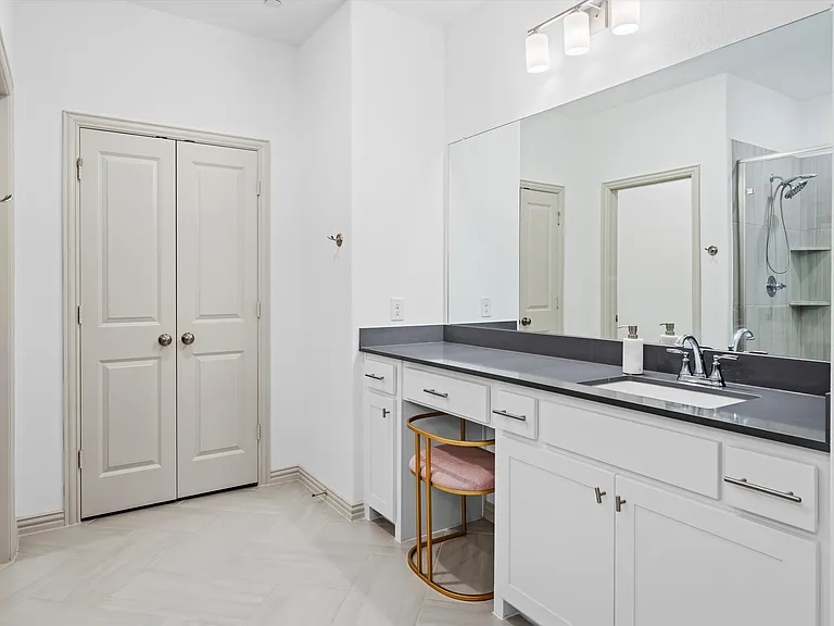 7053 Cedar Creek Dr — Photo 17