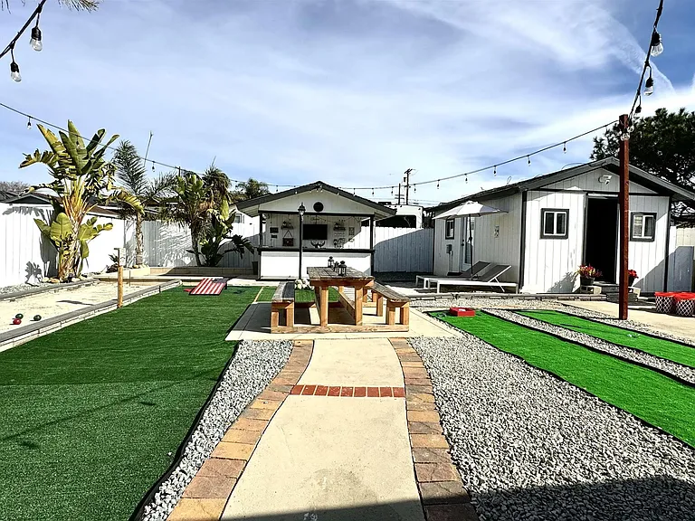 2757 Preece St — Photo 30