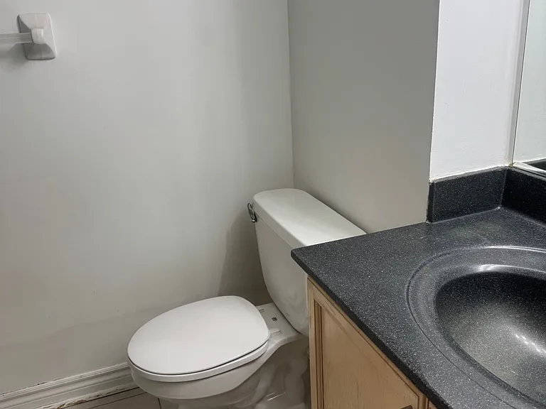 17 Barberry Pl #703 — Photo 15