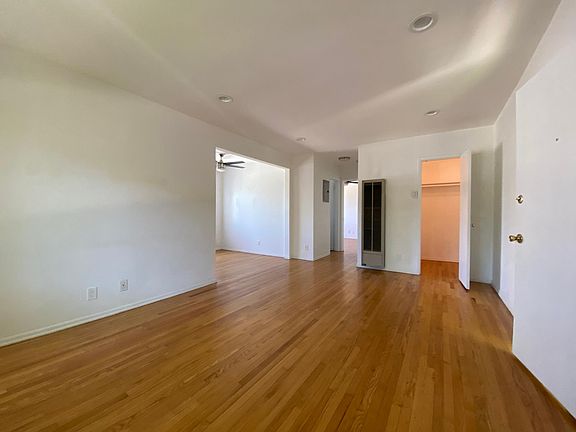 2nd image of 5881 Saturn St Unit 1