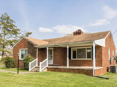 558 Ferguson St, Appomattox, VA, 24522