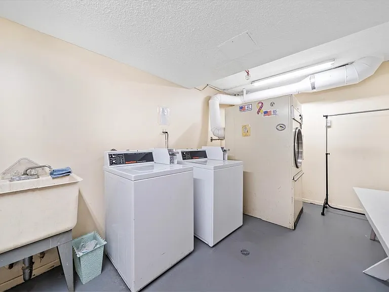 2020 N Atlantic Ave #306 — Photo 35