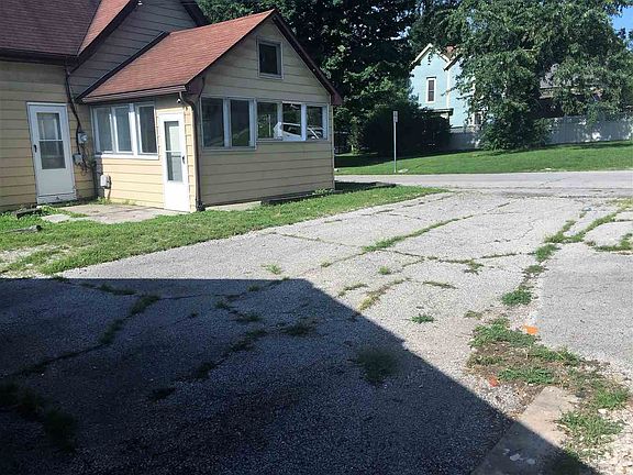 4th image of 520 W Kirkwood Ave
