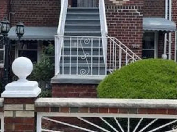 973 East 48th Street image 1 of 13