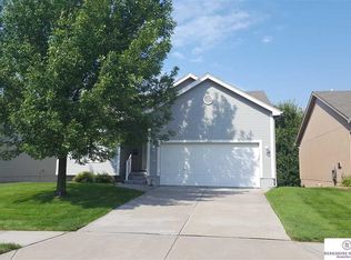 7206 S 183rd St, Omaha, NE 68136