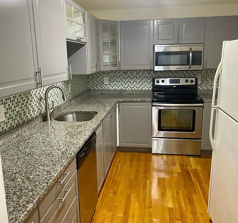 1st image of 211 West St Unit 7B
