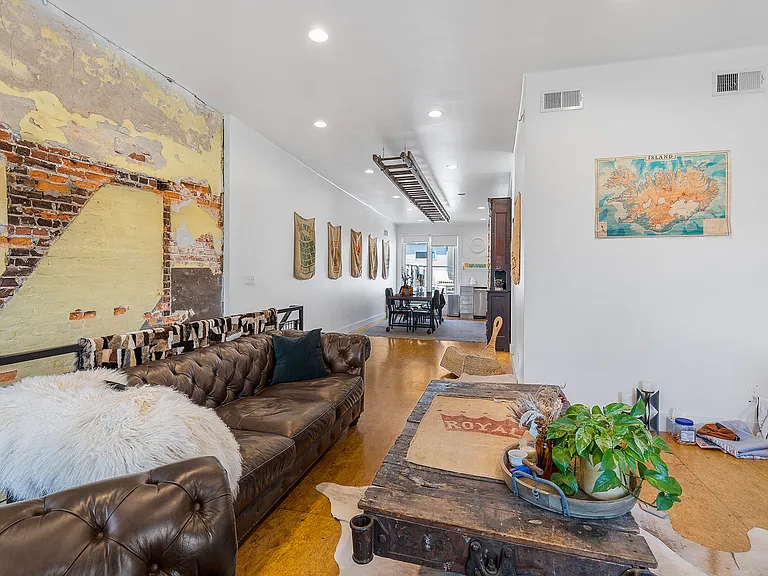 2020 E Fletcher St #1&2 — Photo 13