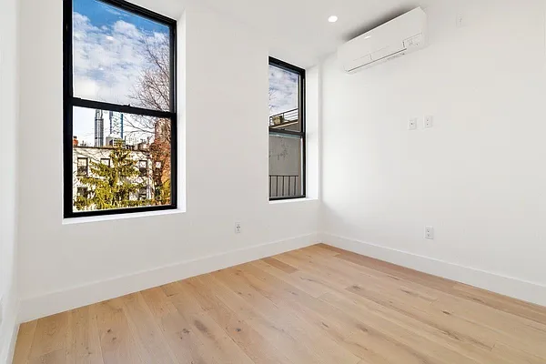 Rented by REAL New York | media 5