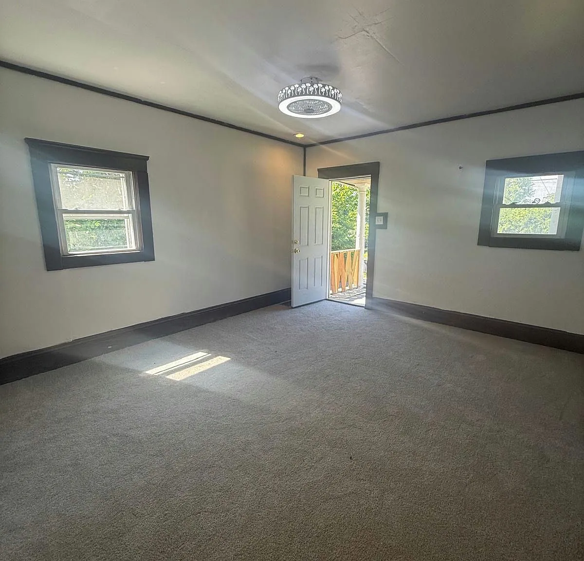 4 bed, 1400 sqft, $1,500 — Photo 4